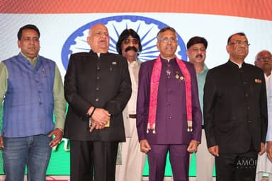 Leader with citizens